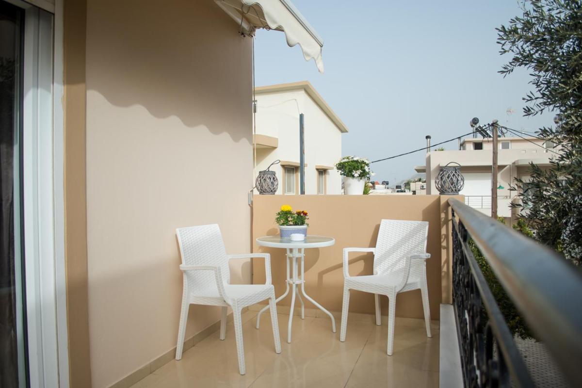 דירות אגיה פלגיה קיתירה Sun Βy Τhe Sea 100M From The Beach מראה חיצוני תמונה