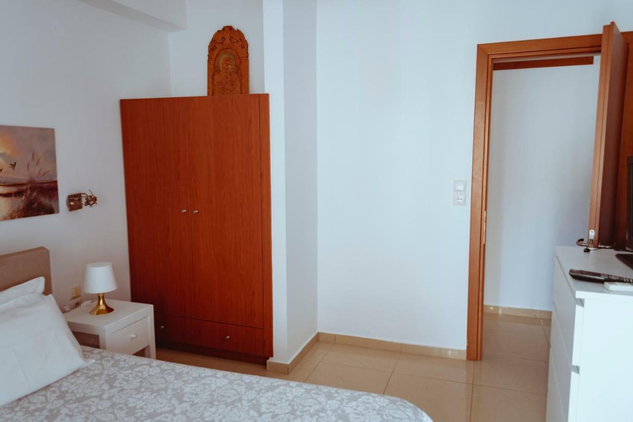דירות אגיה פלגיה קיתירה Sun Βy Τhe Sea 100M From The Beach מראה חיצוני תמונה