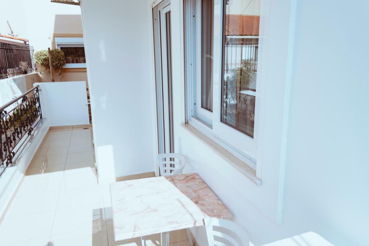 דירות אגיה פלגיה קיתירה Sun Βy Τhe Sea 100M From The Beach מראה חיצוני תמונה